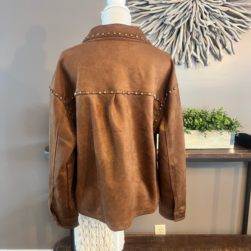 Vigoss faux‎ suede jacket button up. - Picture 2 of 5